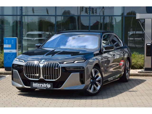 BMW 760