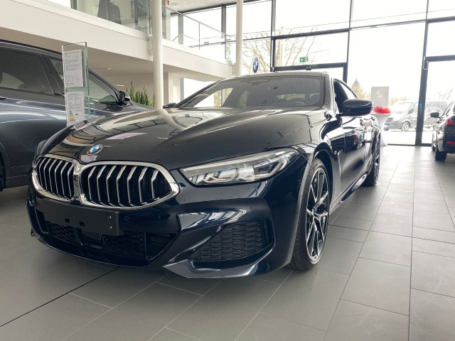 BMW 840