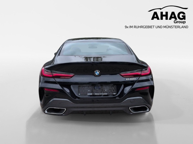 BMW 840