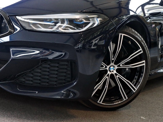 BMW 840