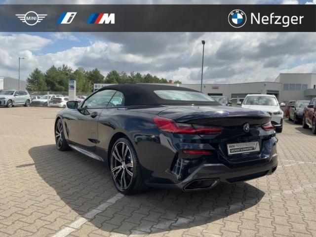 BMW 840