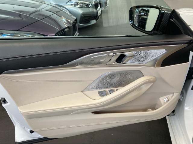 BMW 850