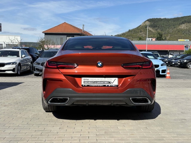 BMW 850
