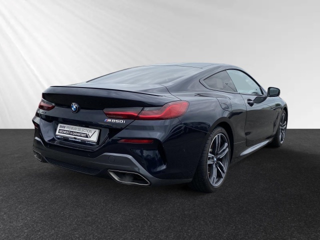 BMW 850