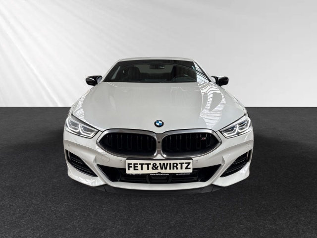 BMW 850