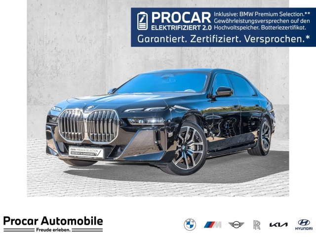 BMW i7