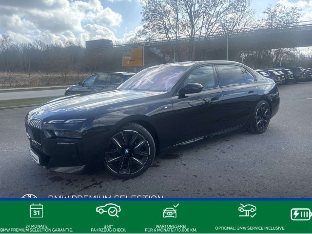 BMW i7