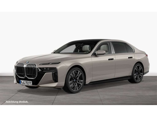 BMW i7