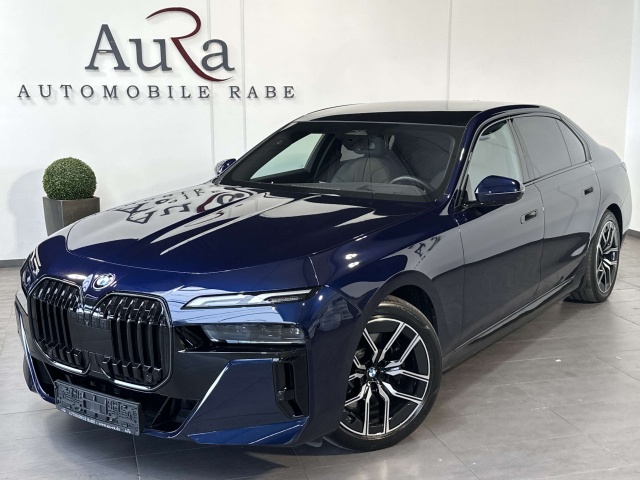 BMW i7