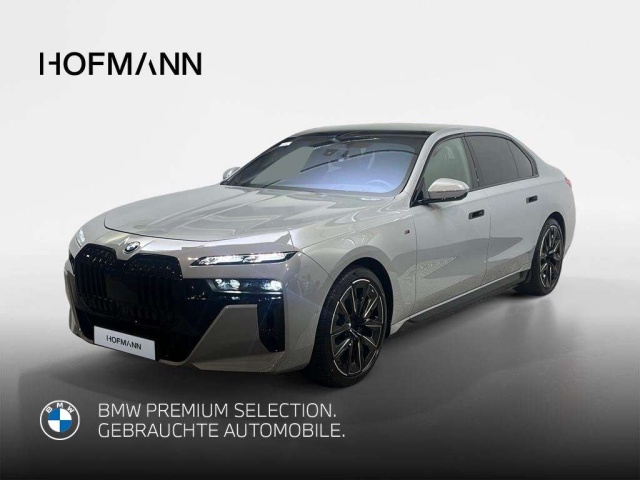 BMW i7