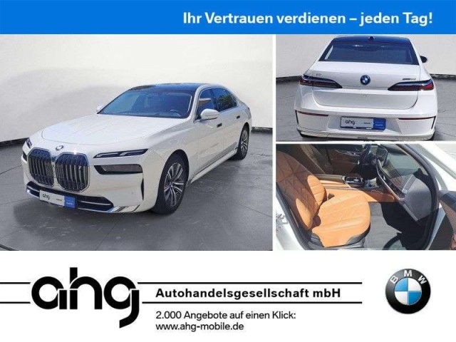 BMW i7