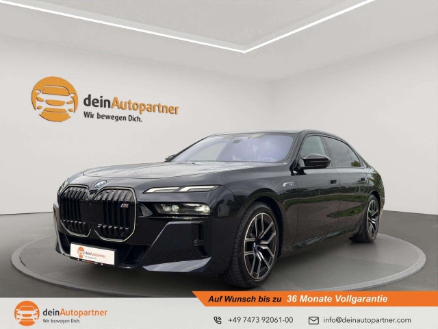 BMW i7