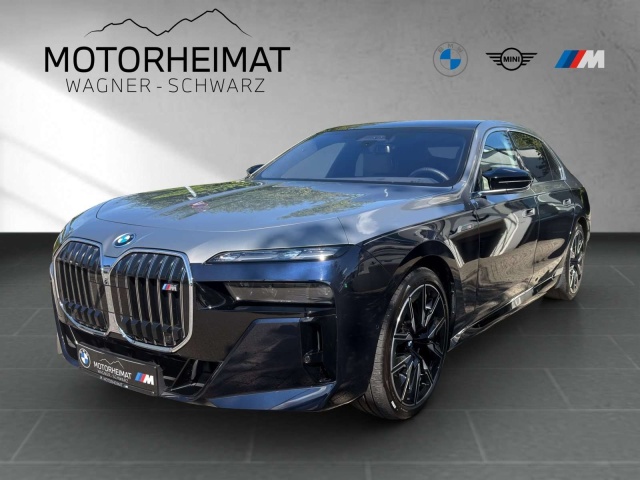 BMW i7