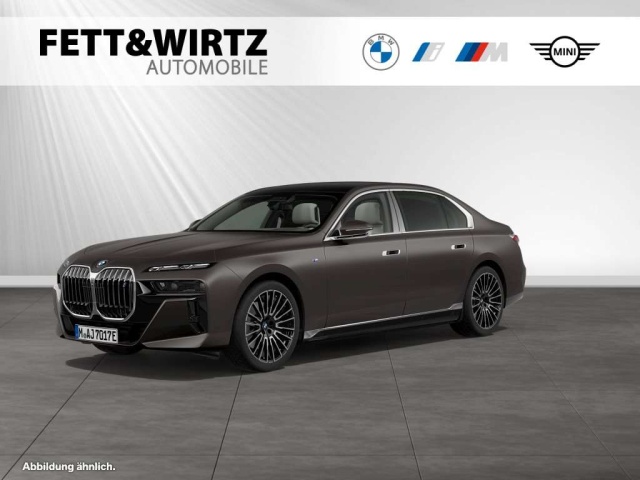 BMW i7