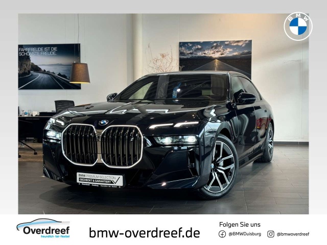 BMW i7