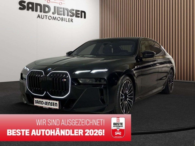 BMW i7