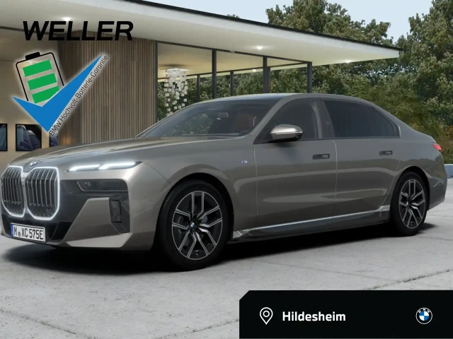BMW i7