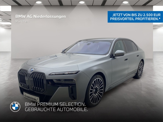 BMW i7