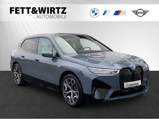 BMW iX