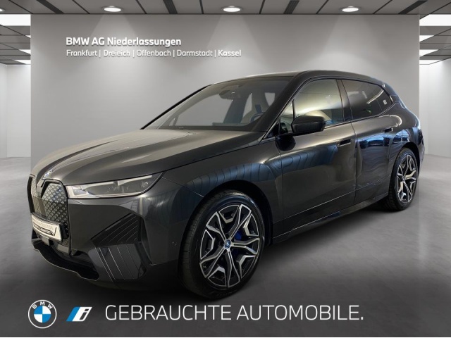 BMW iX