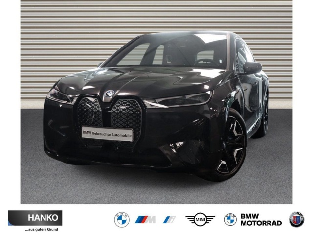 BMW iX