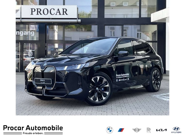 BMW iX