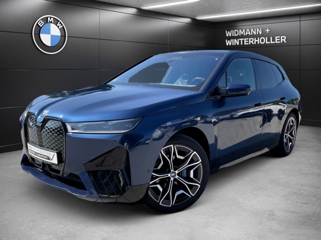 BMW iX