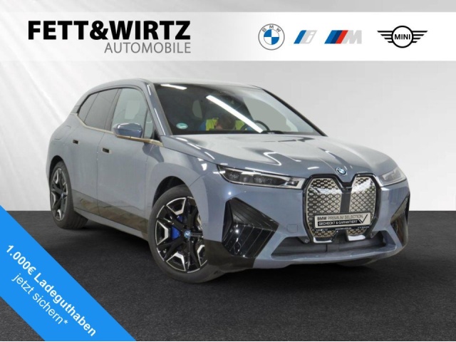 BMW iX