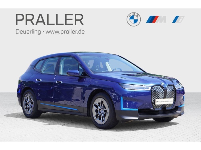 BMW iX