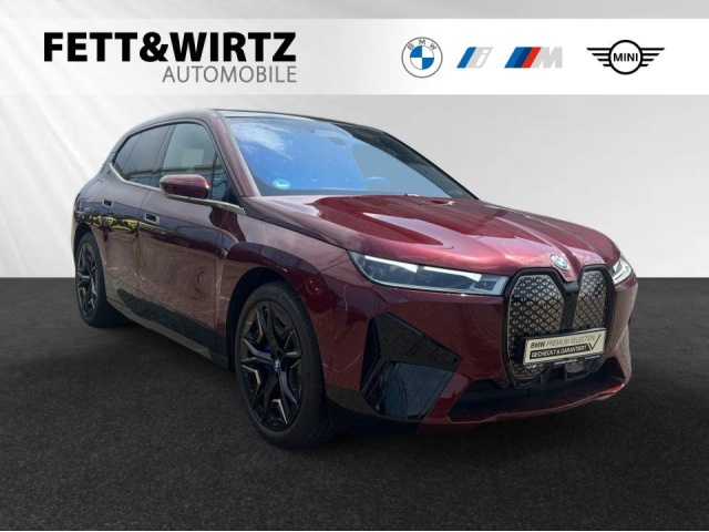BMW iX