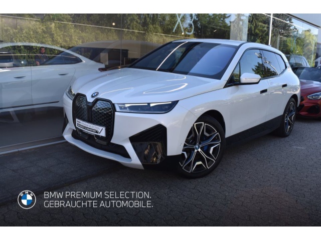 BMW iX