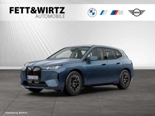 BMW iX