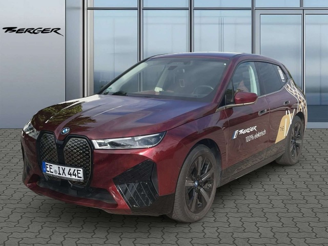 BMW iX