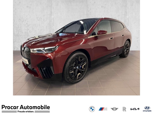 BMW iX