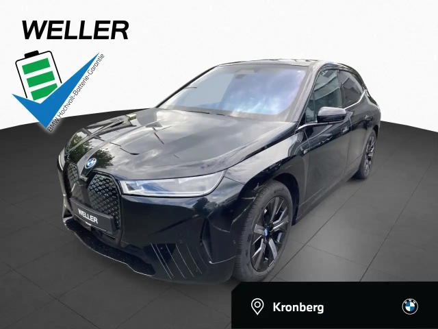 BMW iX