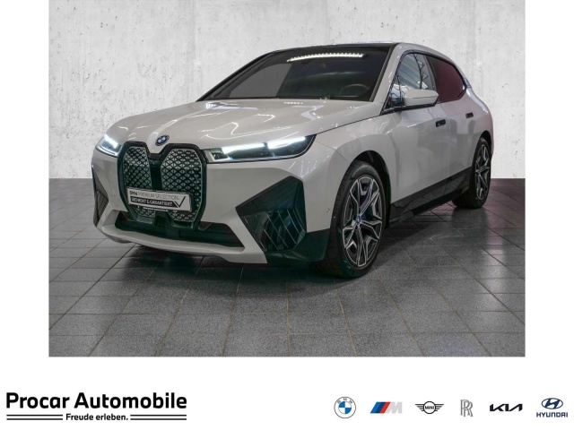 BMW iX