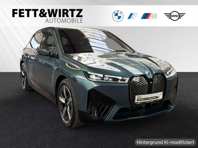 BMW iX