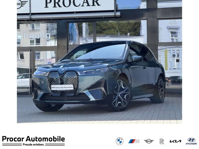 BMW iX