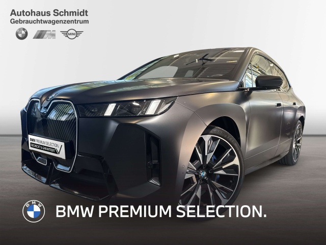 BMW iX