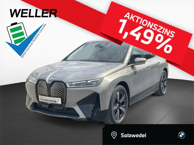 BMW iX