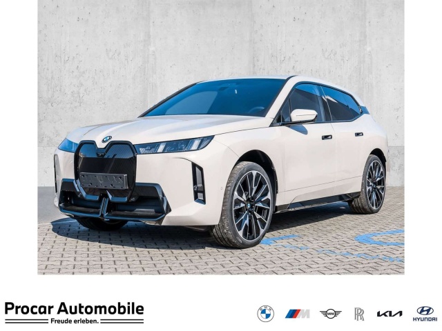 BMW iX