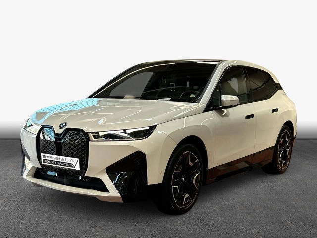 BMW iX