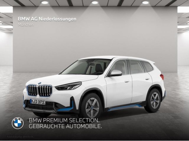 BMW iX1