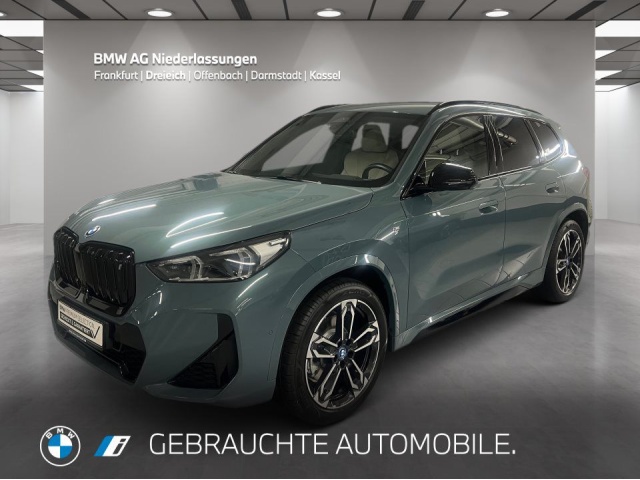 BMW iX1