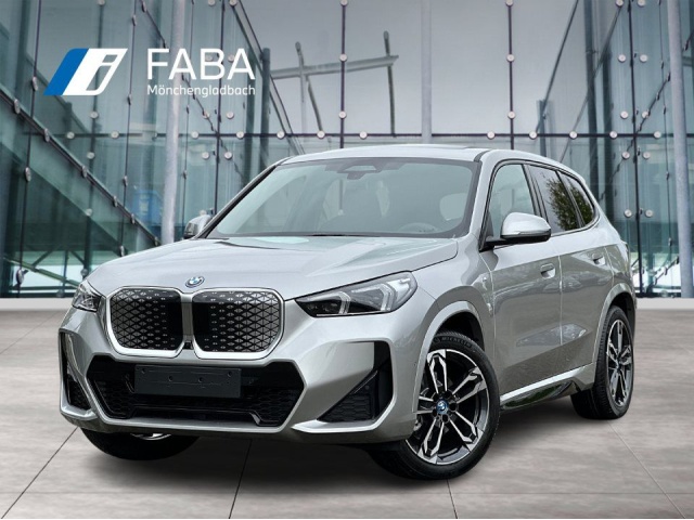 BMW iX1