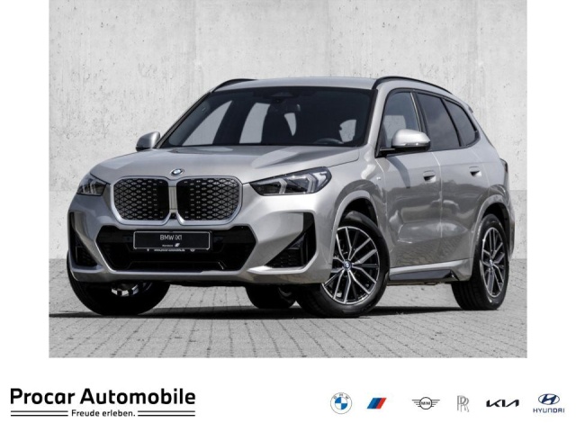 BMW iX1