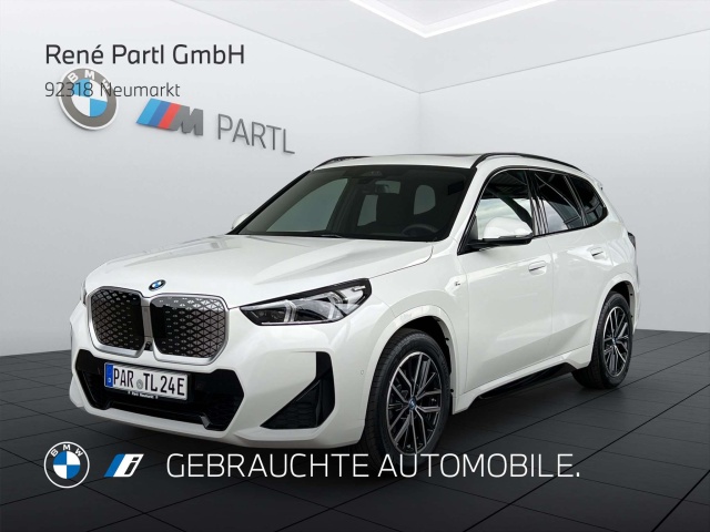 BMW iX1