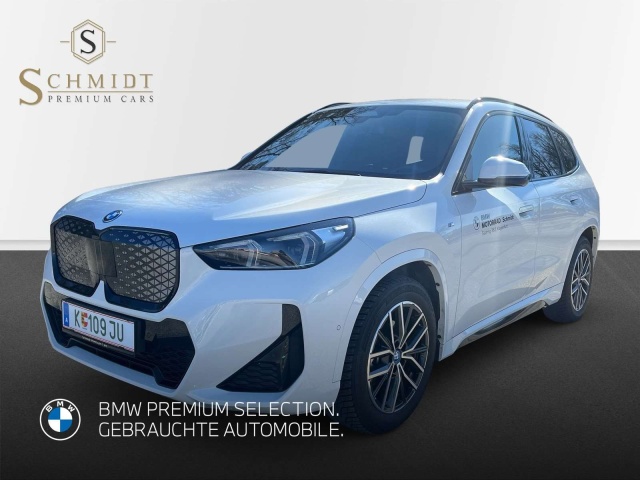 BMW iX1