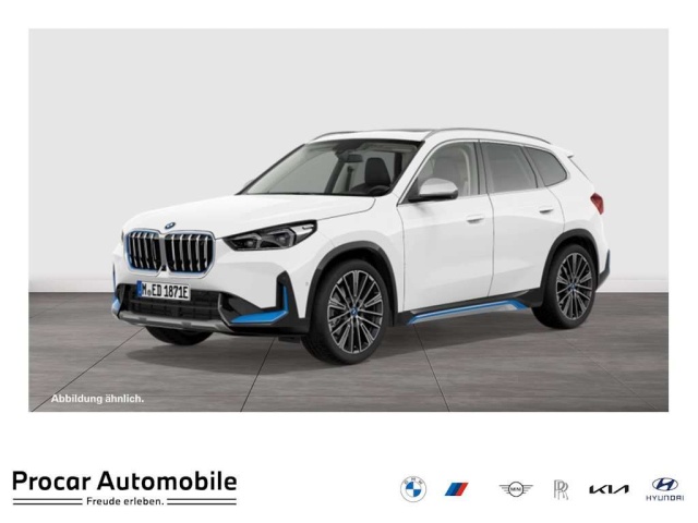 BMW iX1