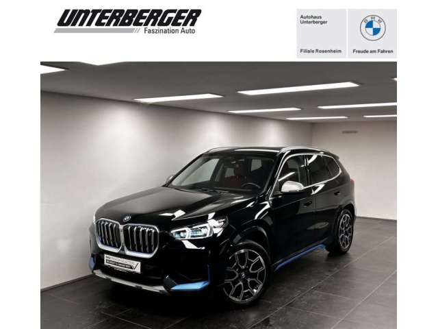 BMW iX1
